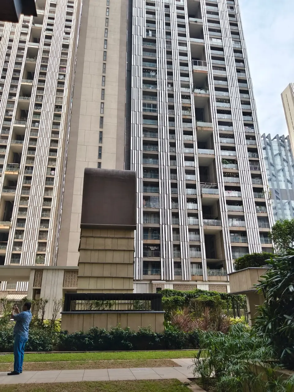 1 BHK for Rent in Lodha New Cuffe Parade, Lodha